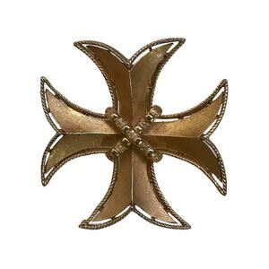 1960s Brushed & Rope Textured Gold Plated Maltese Heraldic Cross Pin Brooch